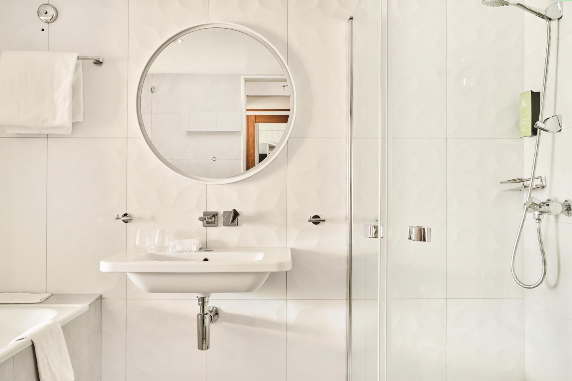 Hotel Ullensvang Lofthus Bagian luar foto